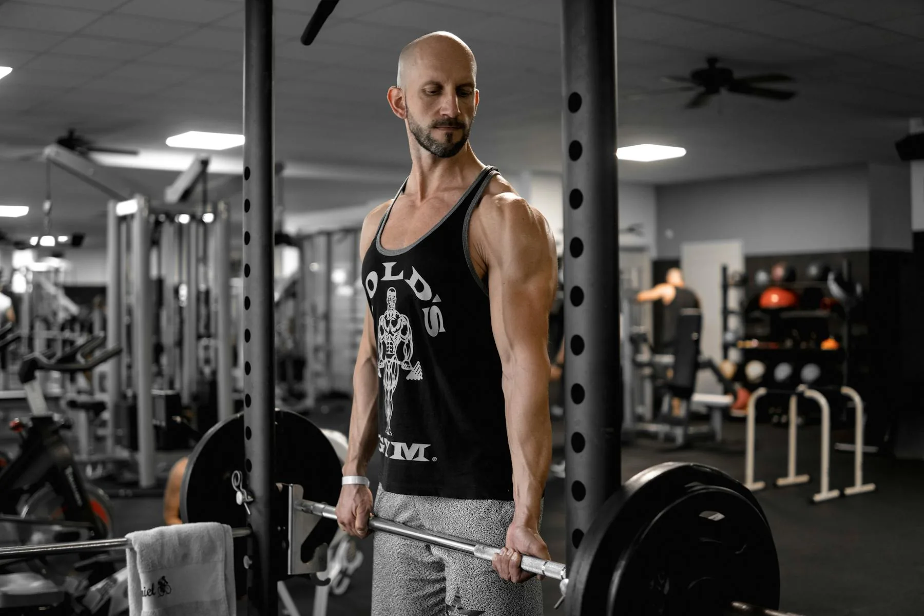 How to Build Muscle Mass Without Overcomplicating It